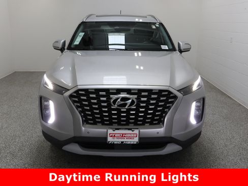 Used 2022 Hyundai Palisade SEL w/ Convenience Package image 3