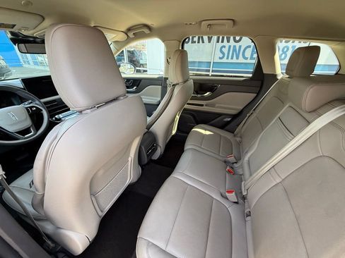Used 2023 Lincoln Corsair Reserve image 28