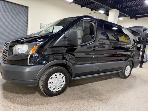 Used 2017 Ford Transit 150 XL image 10