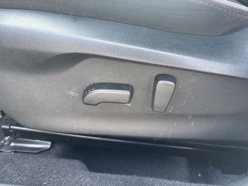 Used 2022 Subaru Impreza 2.0i Sport image 17