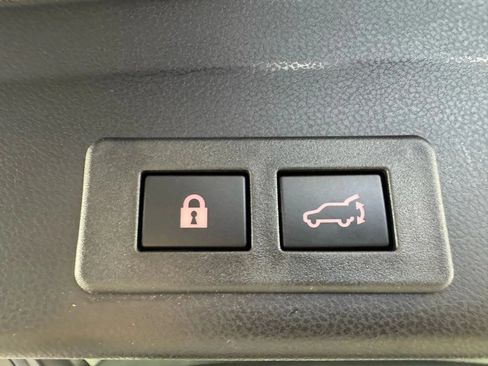 Used 2024 Subaru Ascent Limited w/ Technology Package AWD/4WD image 30