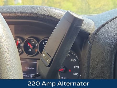 Used 2022 Chevrolet Silverado 2500 Custom w/ Custom Convenience Package AWD/4WD image 9
