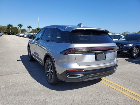 New 2026 Lincoln Nautilus Premier AWD/4WD image 3