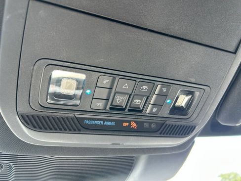 Used 2023 Ford Explorer Platinum w/ Technology Package AWD/4WD image 39