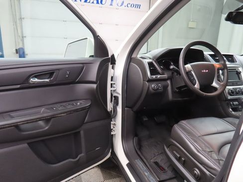 Used 2015 GMC Acadia SLT image 40