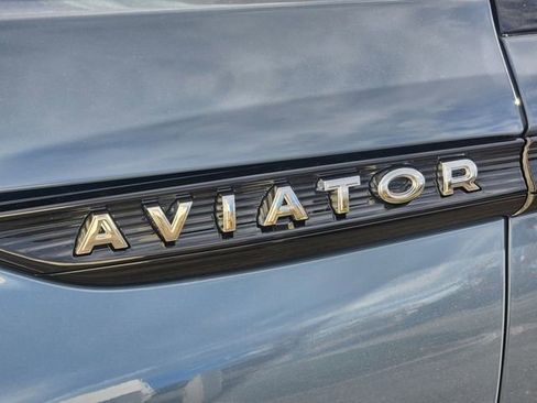 New 2026 Lincoln Aviator Reserve w/ Luxury Package image 16