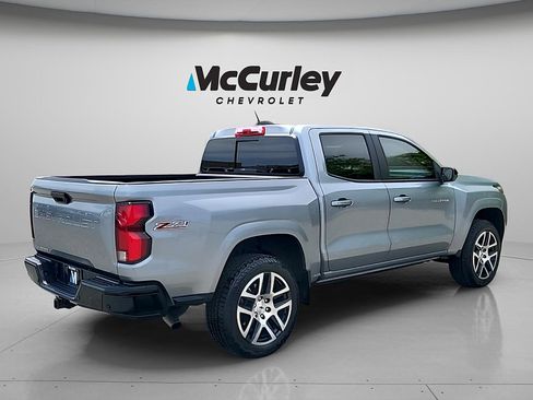 Used 2024 Chevrolet Colorado Z71 w/ Z71 Convenience Package 2 AWD/4WD image 7