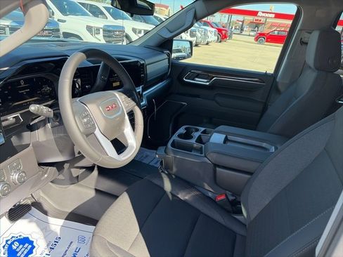 New 2026 GMC Sierra 1500 SLE w/ Preferred Package image 16