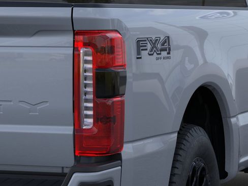 New 2026 Ford F250 Lariat w/ Black Appearance Package AWD/4WD image 21