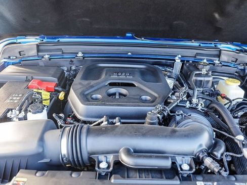 New 2025 Jeep Wrangler Unlimited Rubicon image 32