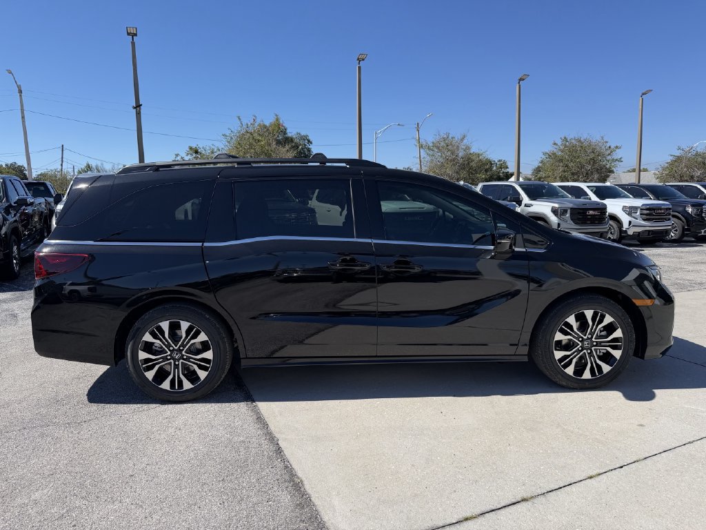 New 2027 Honda Odyssey Elite image 3