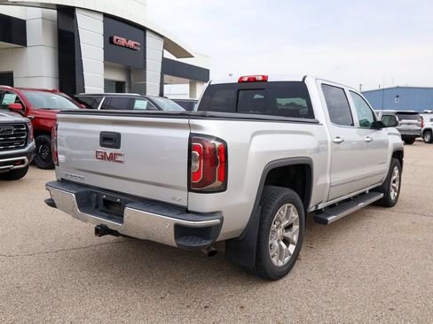 Used 2018 GMC Sierra 1500 SLT AWD/4WD image 3