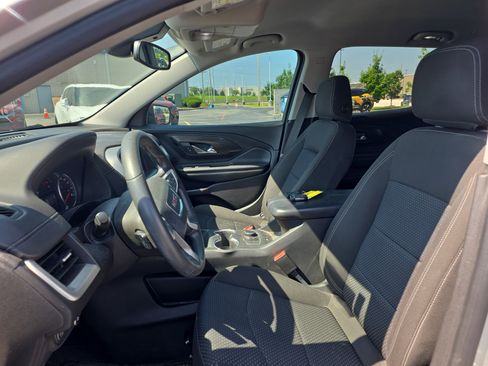 Used 2022 GMC Terrain SLE FWD image 13