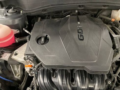 Certified 2023 Kia Sportage EX image 33