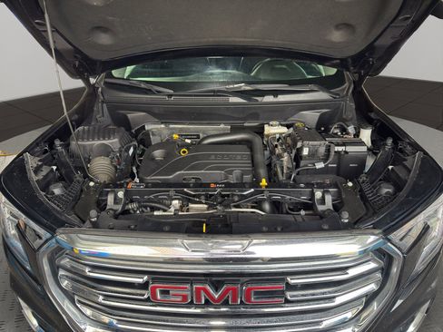Used 2024 GMC Terrain SLT w/ Infotainment Package II image 21