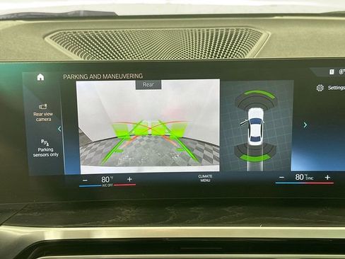 Used 2024 BMW 330i xDrive Sedan w/ Convenience Package image 14