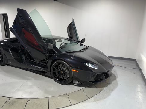 Used 2014 Lamborghini Aventador LP 700-4 image 39