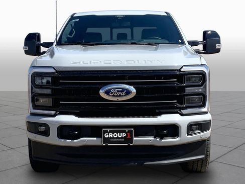 New 2026 Ford F250 Platinum AWD/4WD image 3