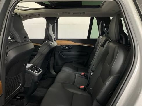 Used 2025 Volvo XC90 B6 Plus AWD/4WD image 33