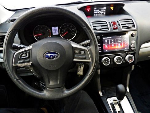 Used 2016 Subaru Forester 2.5i Premium w/ Popular Package #2 AWD/4WD image 17