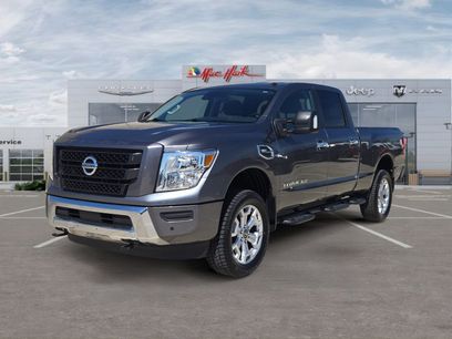 Used 2021 Nissan Titan SV w/ SV Convenience Package