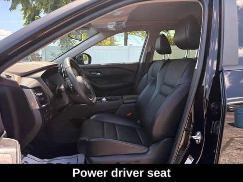 Used 2023 Nissan Rogue SV w/ SV Premium B Package AWD/4WD image 11