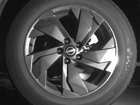 Used 2025 Nissan Rogue SV FWD image 14
