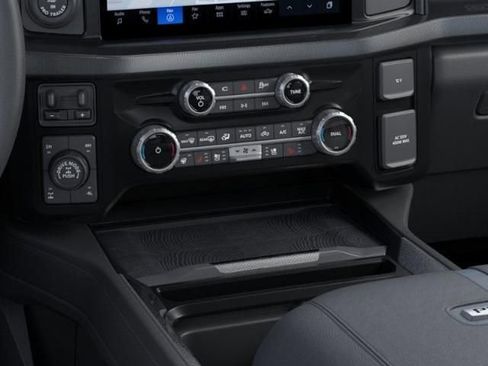 New 2026 Ford F250 Platinum w/ Tremor Off-Road Package image 15