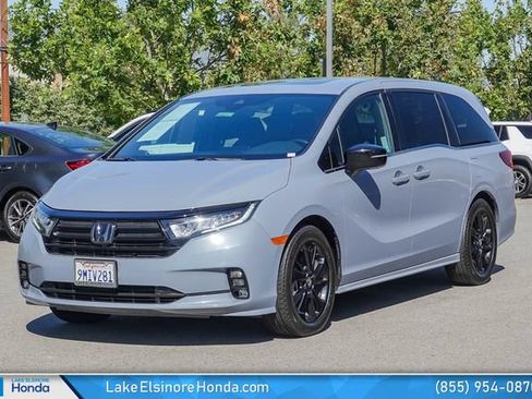 Certified 2024 Honda Odyssey Sport image 4