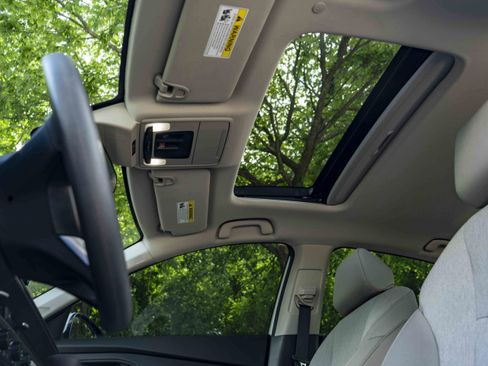 Used 2024 Honda Accord EX image 34
