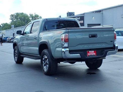 Certified 2023 Toyota Tacoma TRD Off-Road AWD/4WD image 4