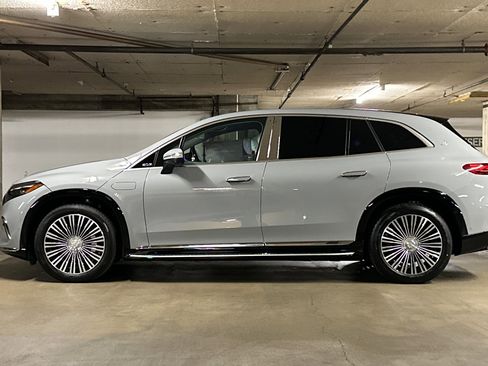 New 2025 Mercedes-Benz Maybach EQS 680 4MATIC image 2