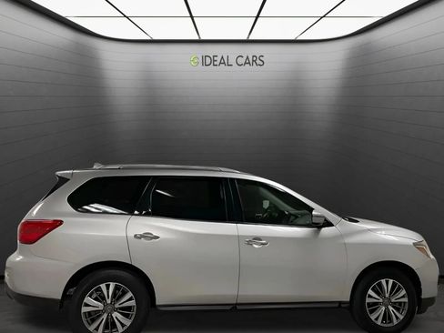 Used 2020 Nissan Pathfinder SV FWD image 23