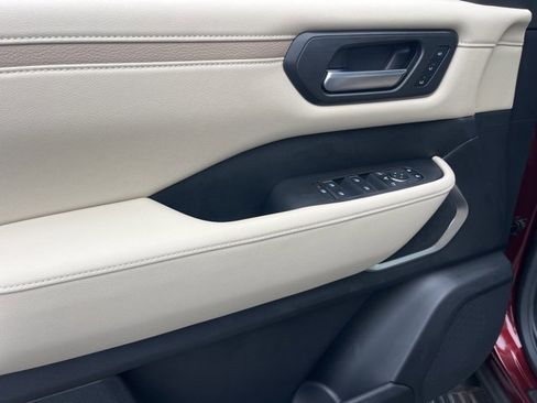 New 2025 Nissan Armada Platinum w/ Convenience Package image 6