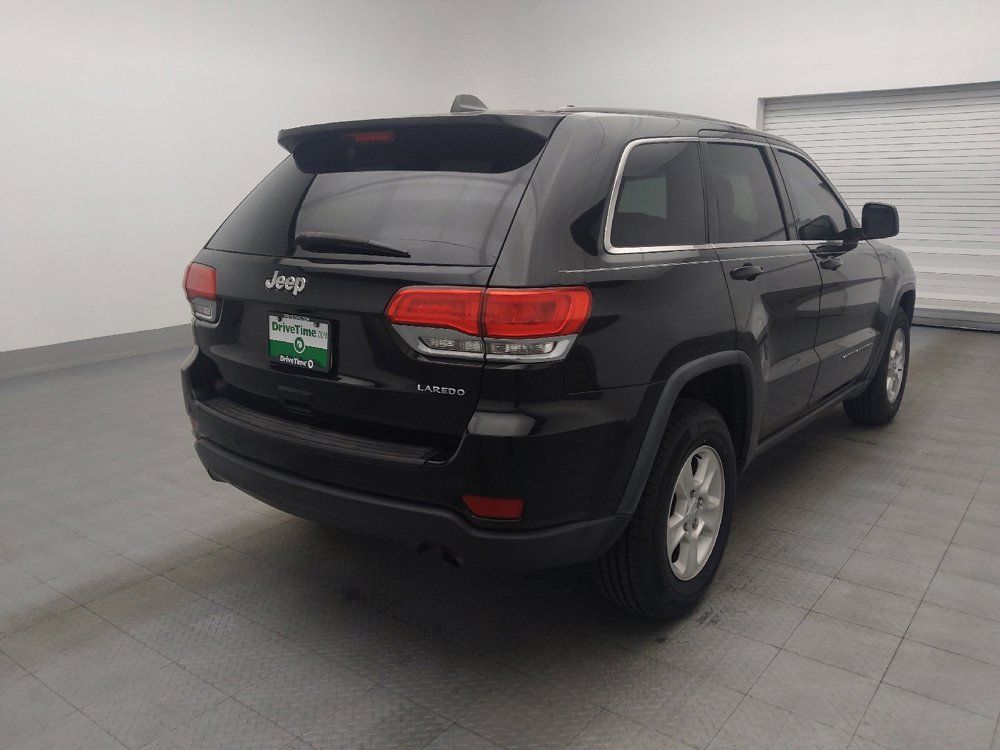 Used 2017 Jeep Grand Cherokee Laredo RWD image 9
