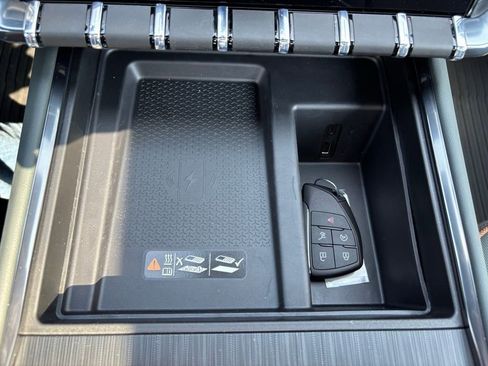 New 2026 GMC Acadia AT4 w/ Super Cruise Package image 10