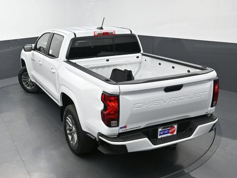 Used 2024 Chevrolet Colorado LT w/ LT Convenience Package image 32