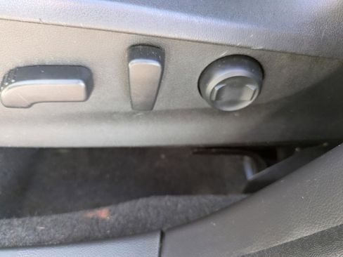 Used 2019 Subaru Forester Premium AWD/4WD image 16