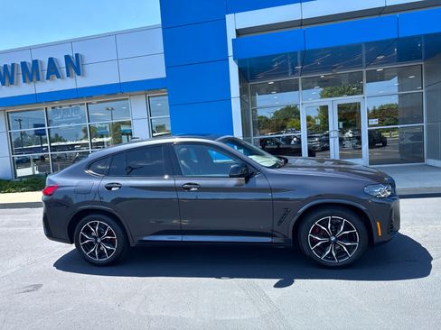 Used 2024 BMW X4 M40i w/ Premium Package AWD/4WD image 2
