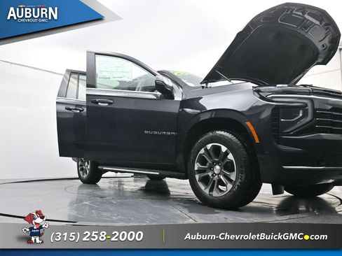 New 2026 Chevrolet Suburban LT w/ Comfort Package image 32