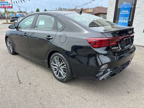 Used 2022 Kia Forte GT-Line w/ GT-Line Technology Package FWD image 7