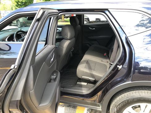 Used 2020 Chevrolet Blazer LT FWD image 25
