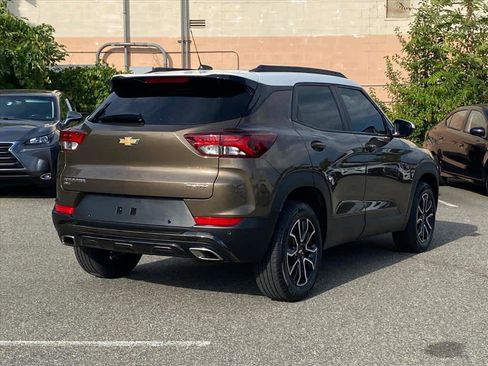 Used 2021 Chevrolet TrailBlazer ACTIV w/ Sun and Liftgate Package image 5