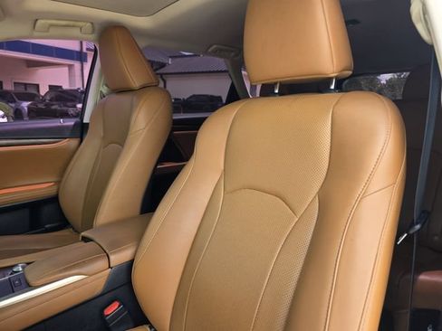 Used 2021 Lexus RX 350L FWD w/ Premium Package image 19