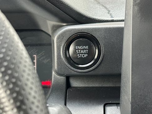 Used 2025 Toyota Tacoma SR AWD/4WD image 23