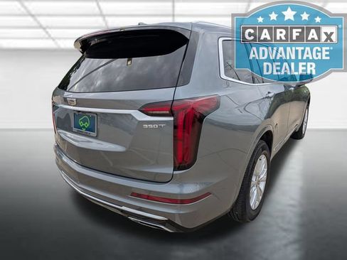 Used 2022 Cadillac XT6 Luxury w/ LPO, Floor Liner Package FWD image 33