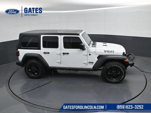 Used 2022 Jeep Wrangler Unlimited Sport AWD/4WD image 46