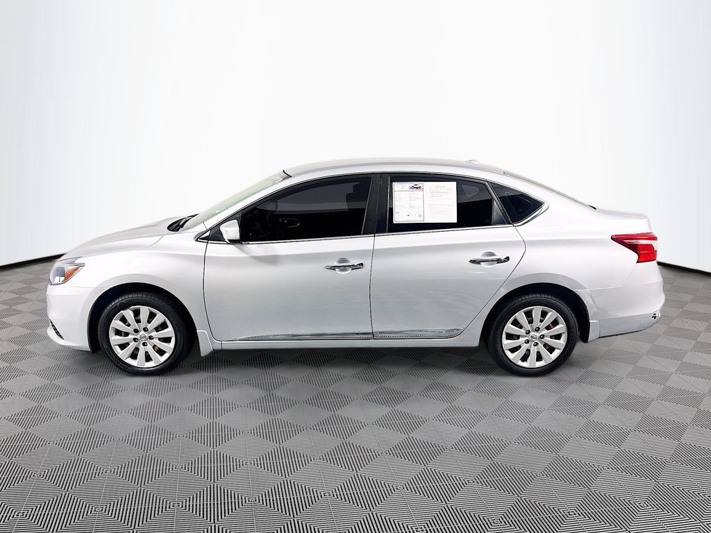 Used 2016 Nissan Sentra SV FWD image 4