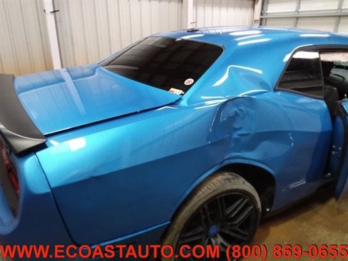 Used 2018 Dodge Challenger SXT image 15