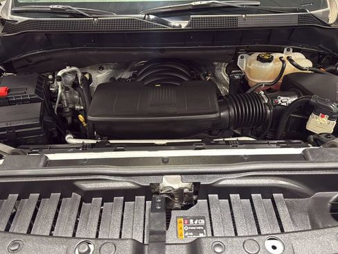 Used 2019 Chevrolet Silverado 1500 LT w/ Convenience Package AWD/4WD image 33